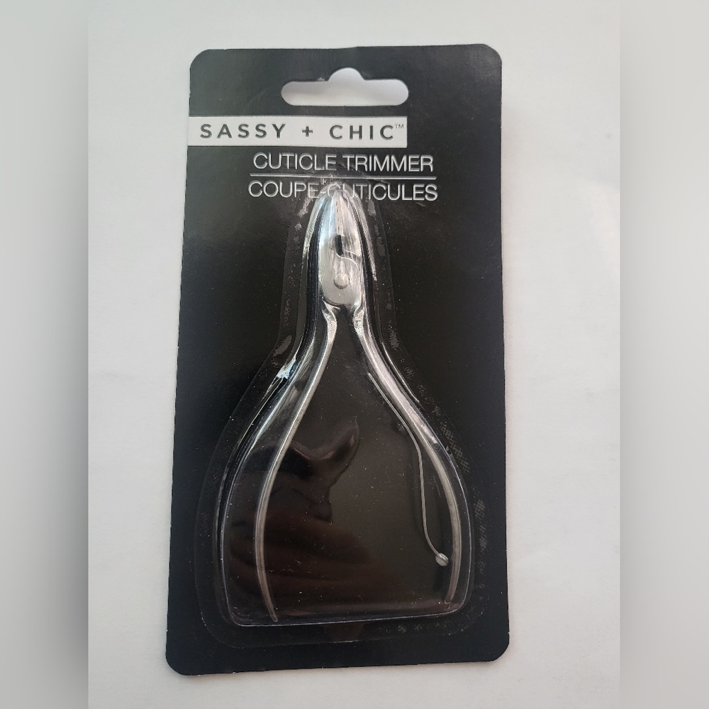 Cuticle Trimmer Hot Pink Color Sassy Chic  Manicure Pedicure New In Package